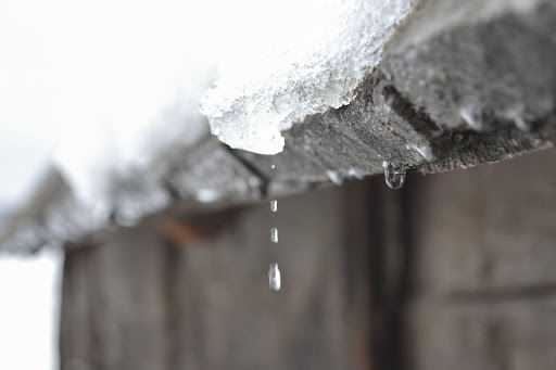 Control Melting Snow With a Sump Pump This Winter